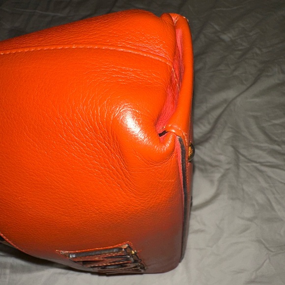 💎 RARE MCM (+COA) Limited Ed Aren Leopard Visetos Tote with Orange Leather Trim - Picture 9 of 14